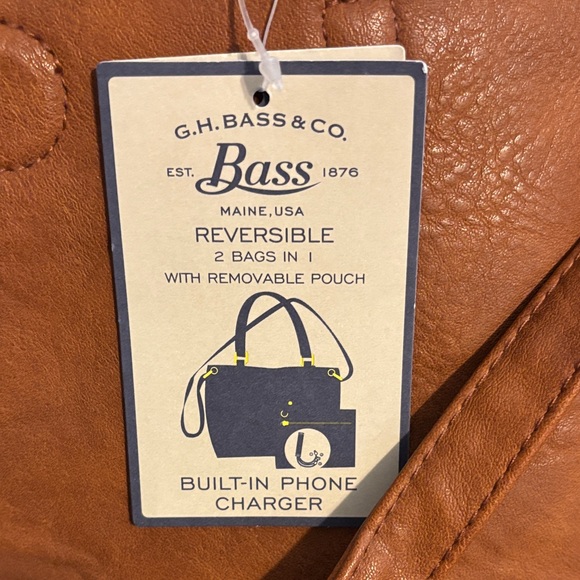 G.H. Bass & Co. reversible Tan/red faux Leather Tote - Picture 2 of 9